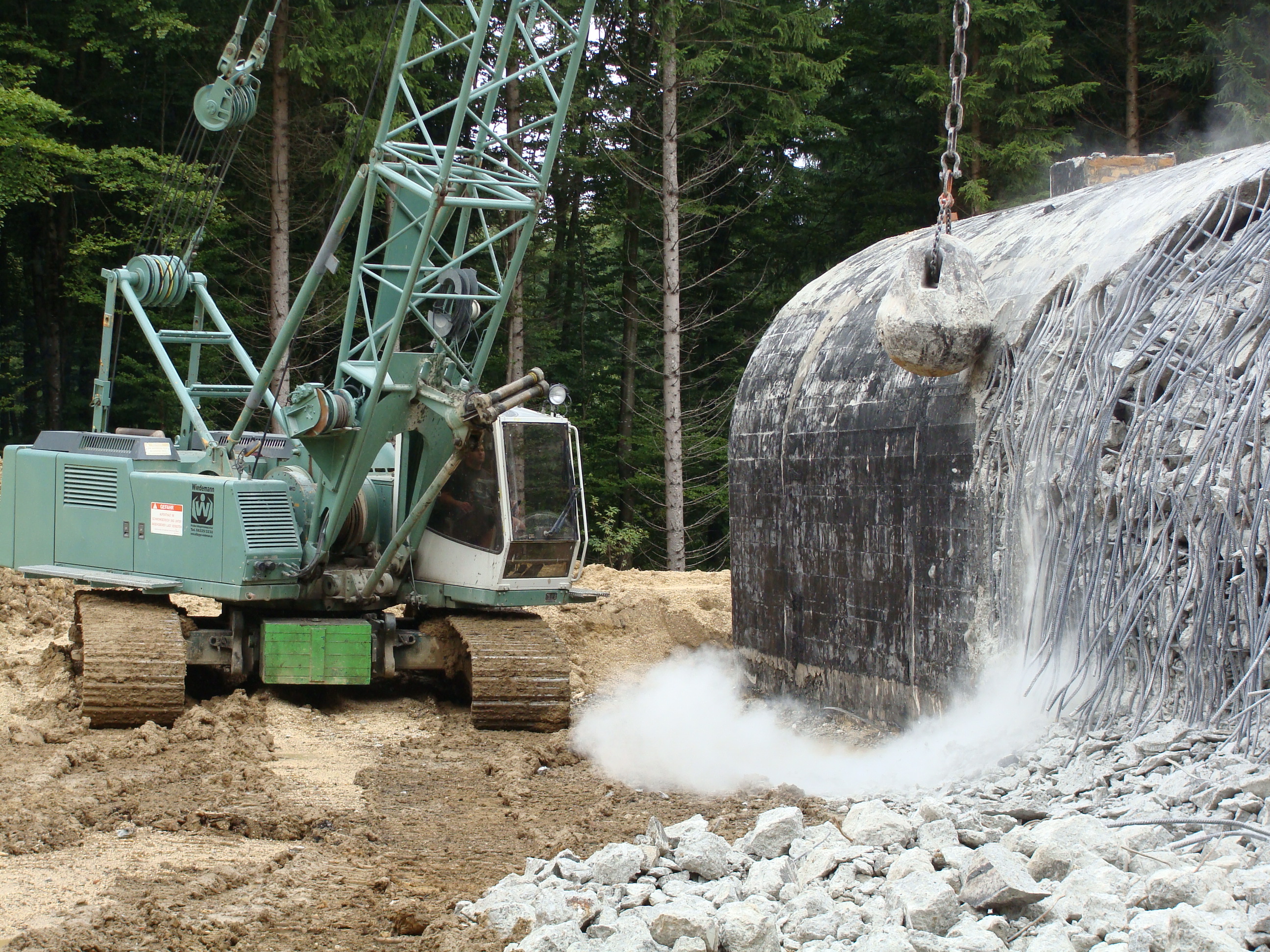 Seilbagger Liebherr HS 833 der Firma Kiesabbau Wiedemann