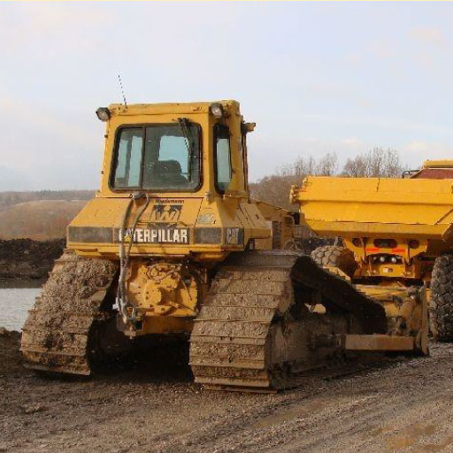 Caterpillar Raupe & Bauschmaschinen der Firma Kiesabbau Wiedemann